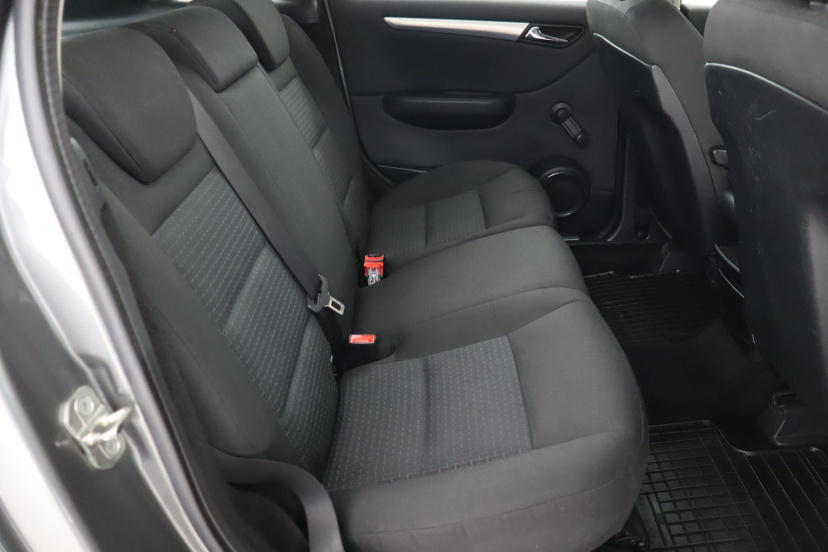 Mercedes-Benz B, 2011
