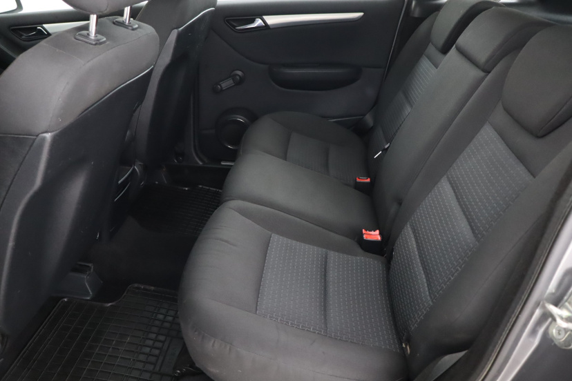 Mercedes-Benz B, 2011