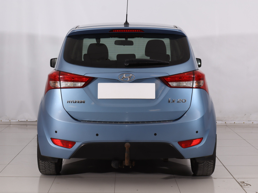 Hyundai ix20, 2012