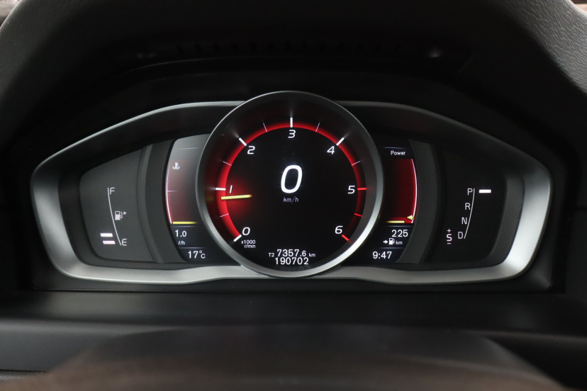 Volvo V70, 2015