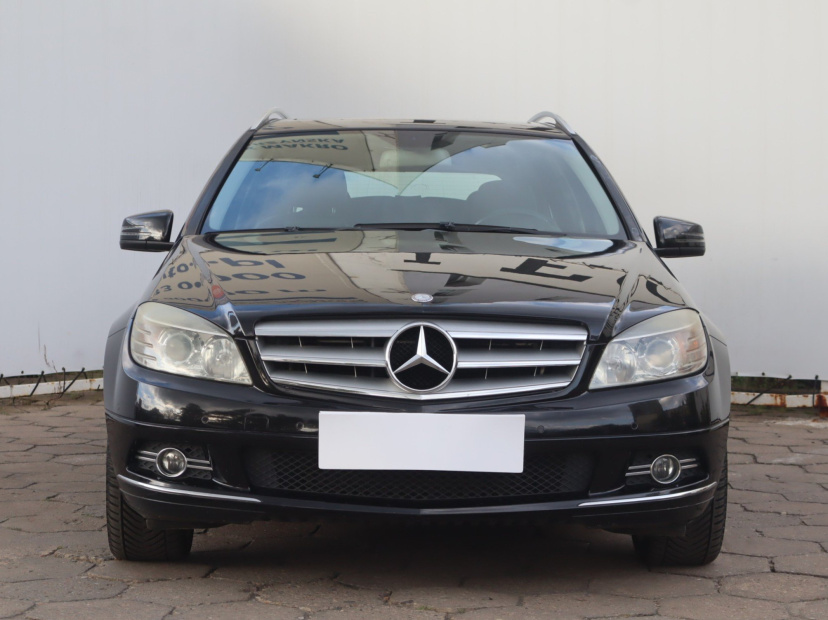 Mercedes-Benz C, 2010