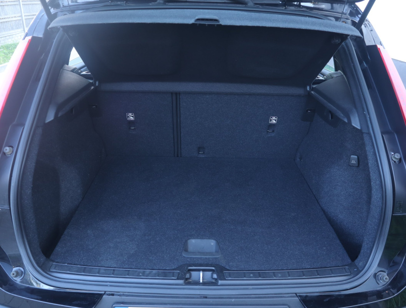 Volvo XC40, 2022