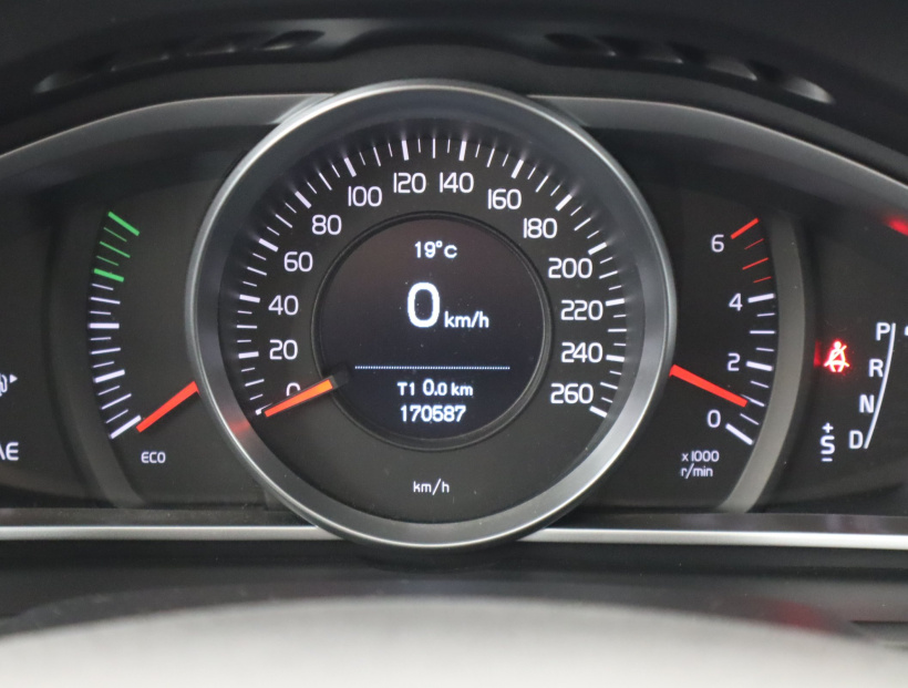 Volvo V40, 2016