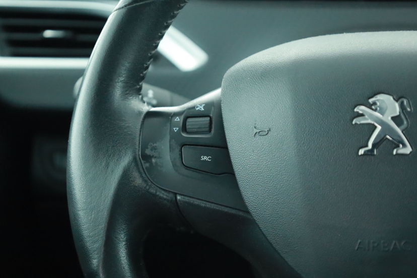 Peugeot 2008, 2017