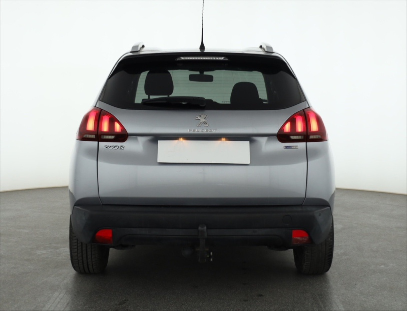 Peugeot 2008, 2017