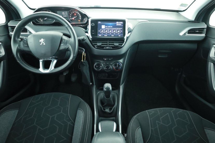 Peugeot 2008, 2017