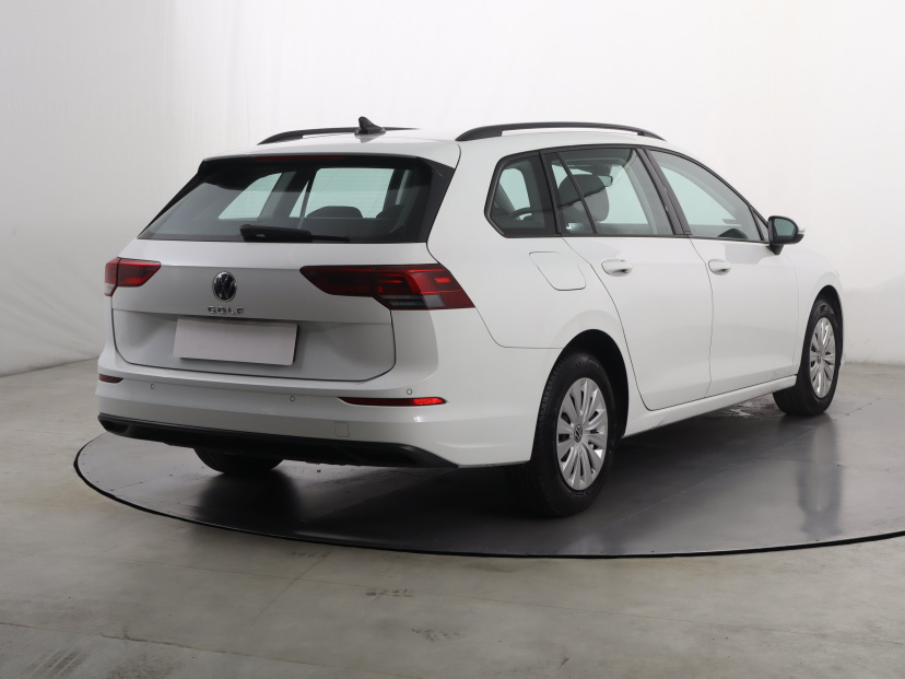 Volkswagen Golf, 2022