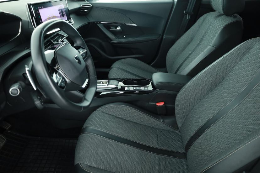 Peugeot 2008, 2023