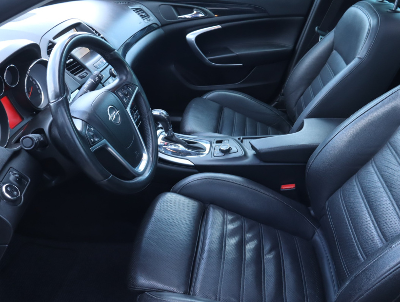 Opel Insignia, 2013