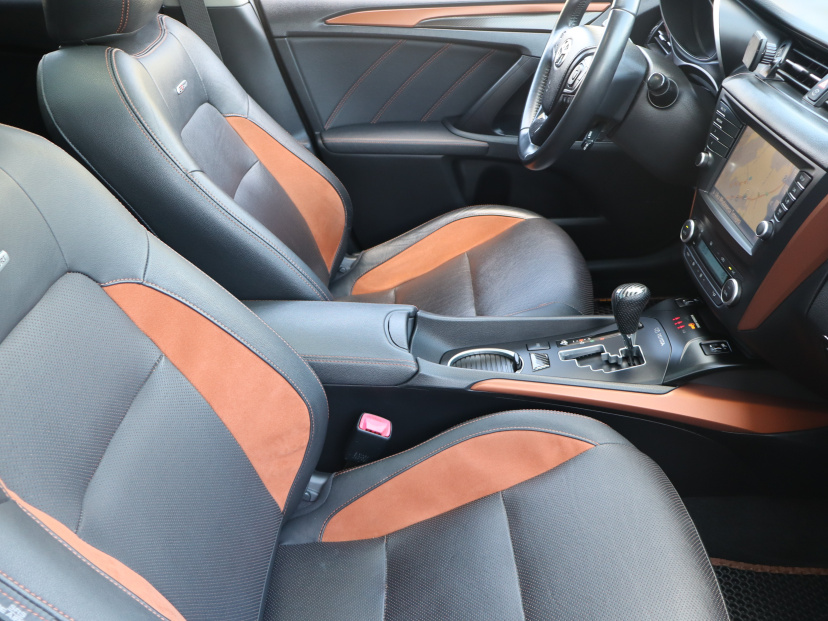 Toyota Avensis, 2015