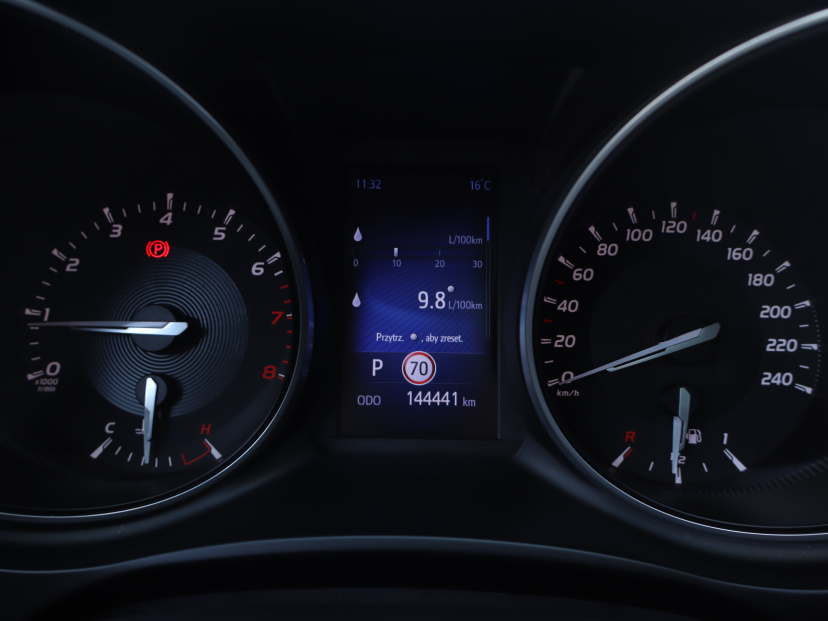Toyota Avensis, 2015