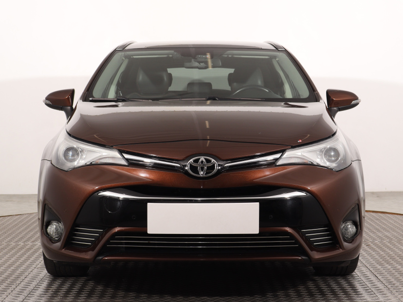 Toyota Avensis, 2015