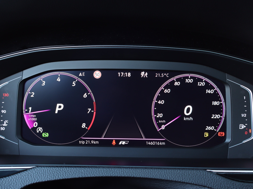 Volkswagen Passat, 2022