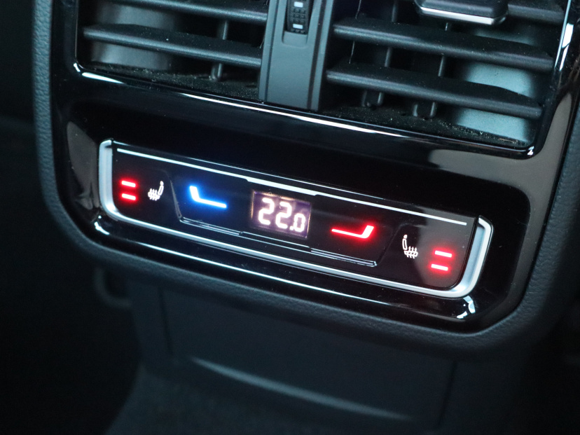 Volkswagen Passat, 2022