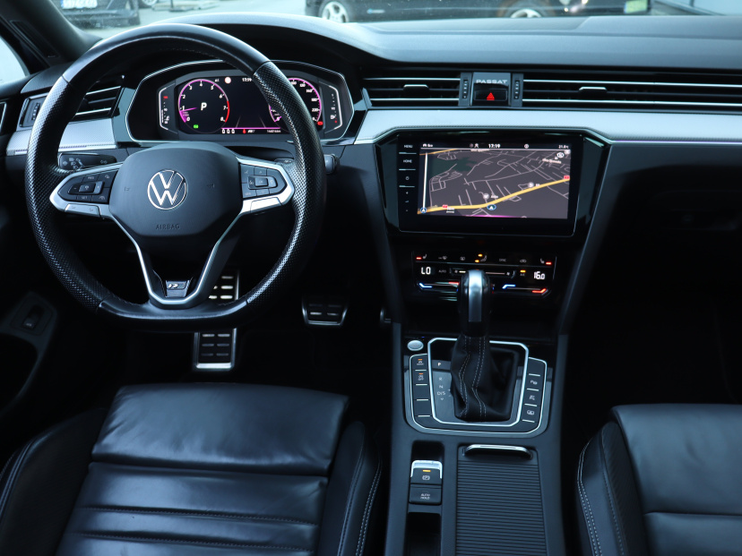 Volkswagen Passat, 2022