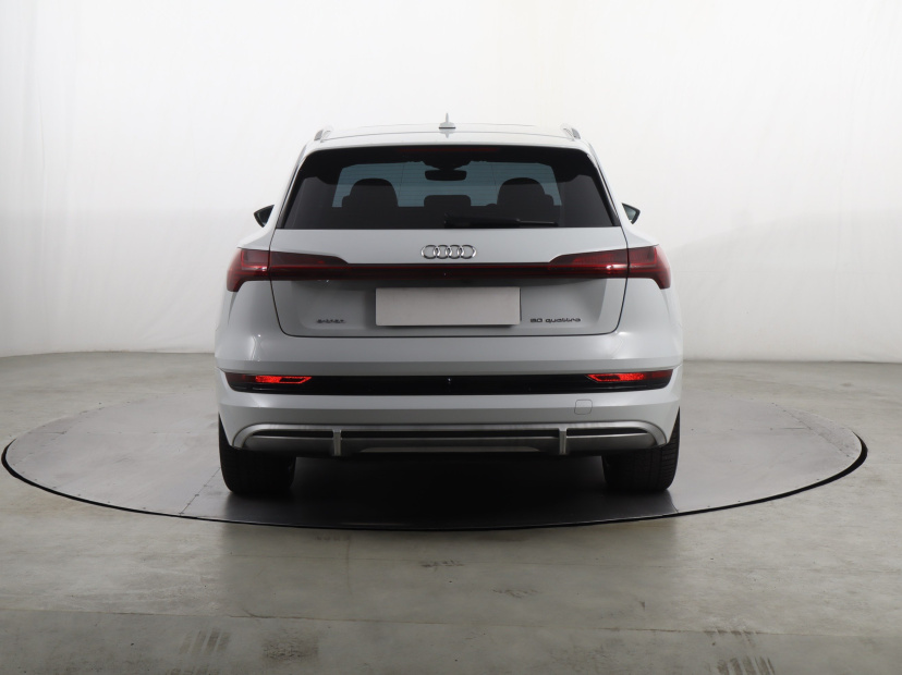Audi e-tron, 2020