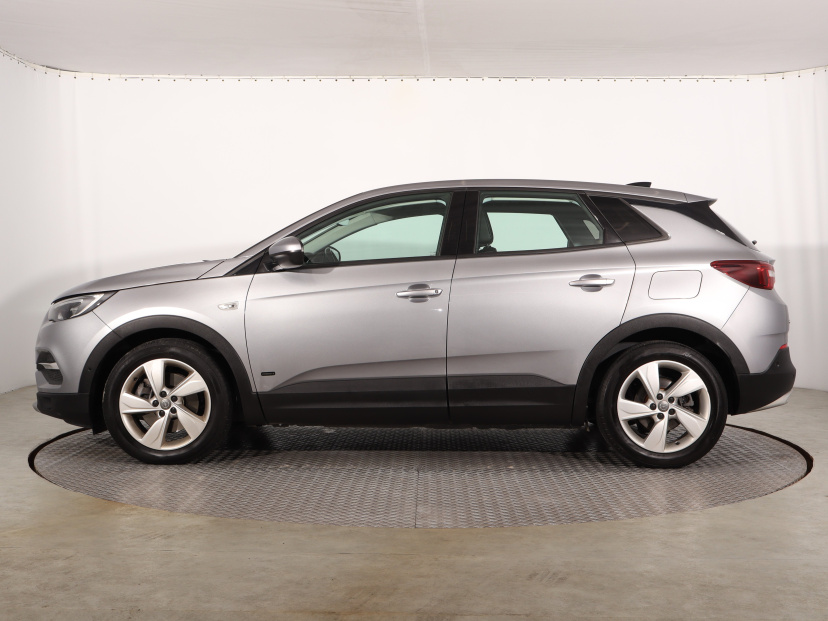 Opel Grandland, 2021