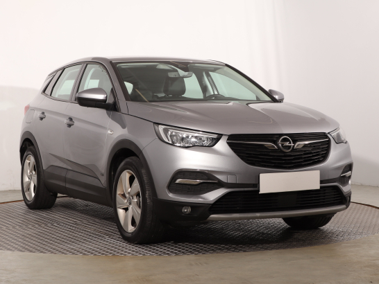 Opel Grandland Plug-in Hybrid4