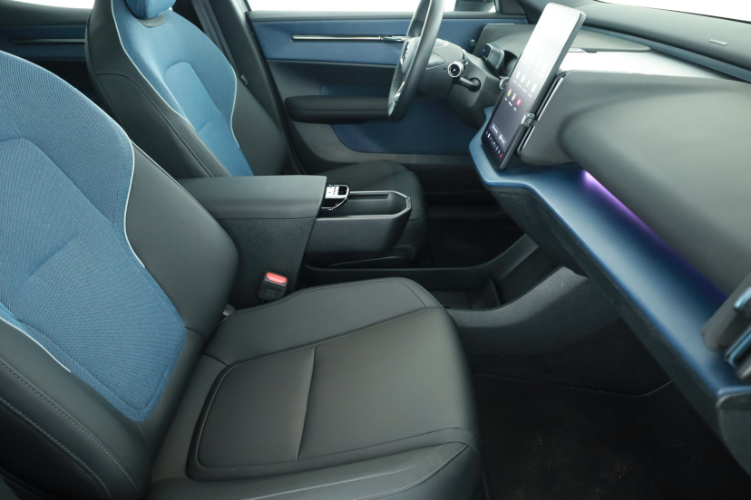 Volvo EX30, 2024
