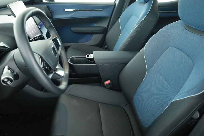 Volvo EX30, 2024