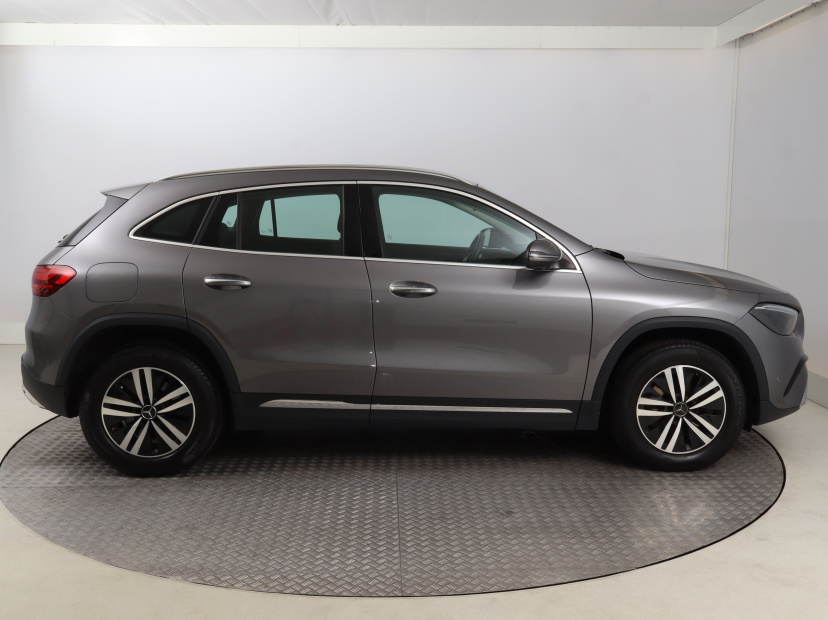 Mercedes-Benz GLA, 2023