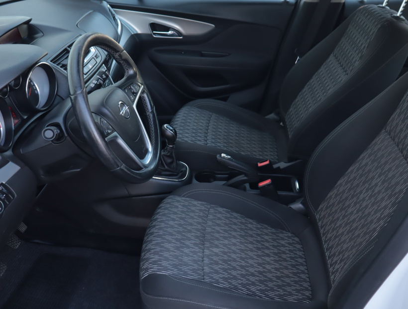 Opel Mokka, 2016