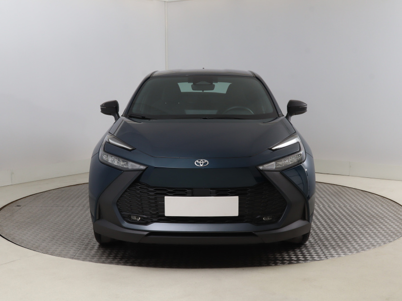 Toyota C-HR, 2025