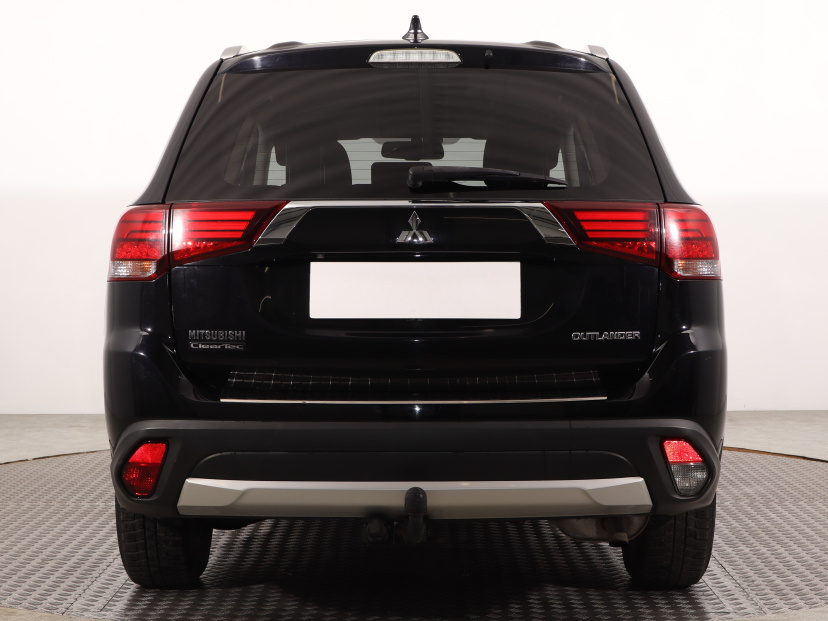 Mitsubishi Outlander, 2017