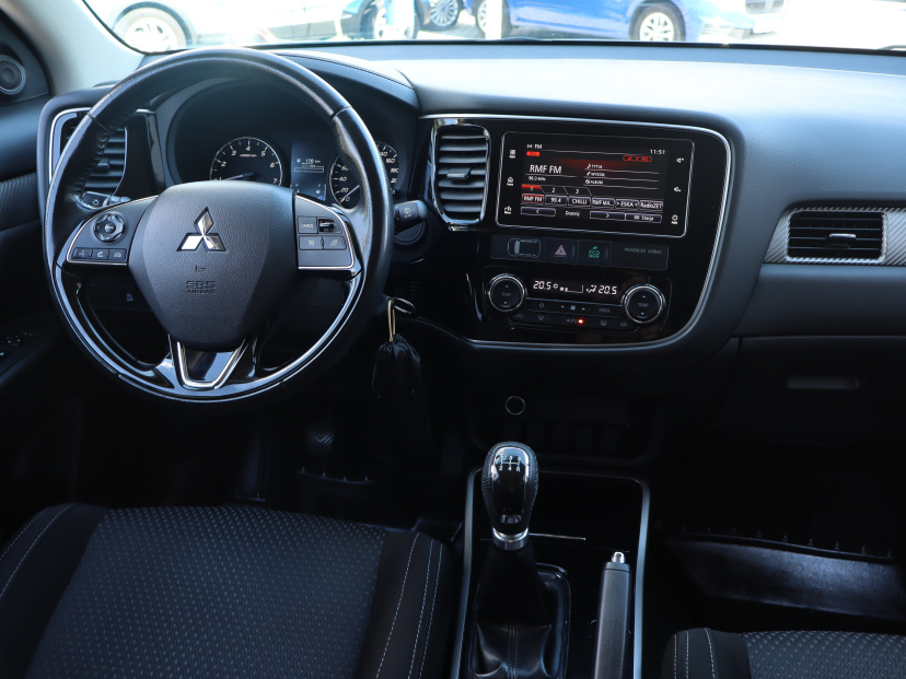 Mitsubishi Outlander, 2017