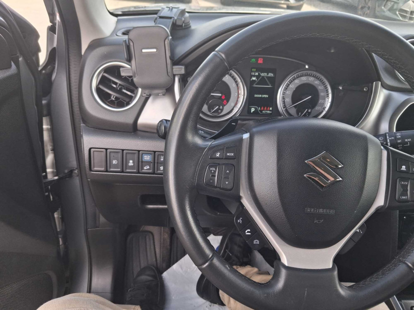 Suzuki Vitara, 2023