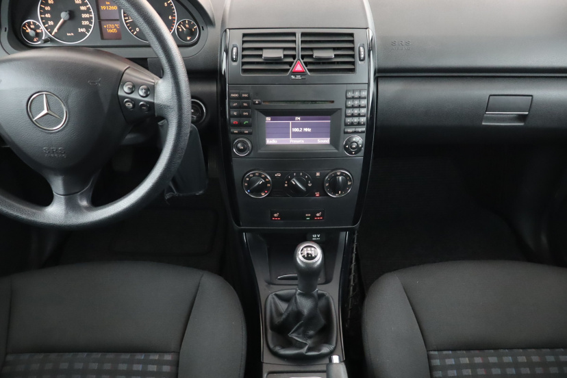 Mercedes-Benz A, 2010
