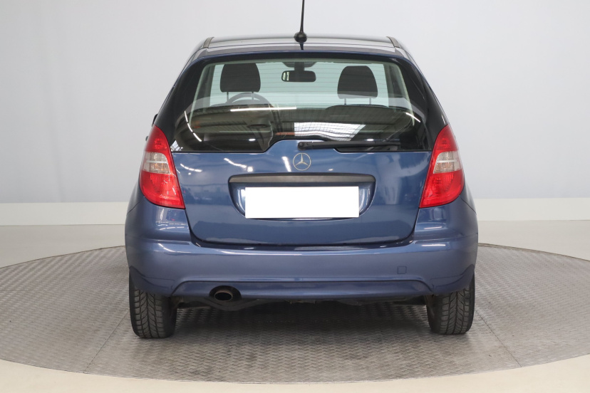 Mercedes-Benz A, 2010