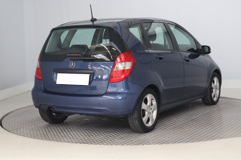 Mercedes-Benz A, 2010
