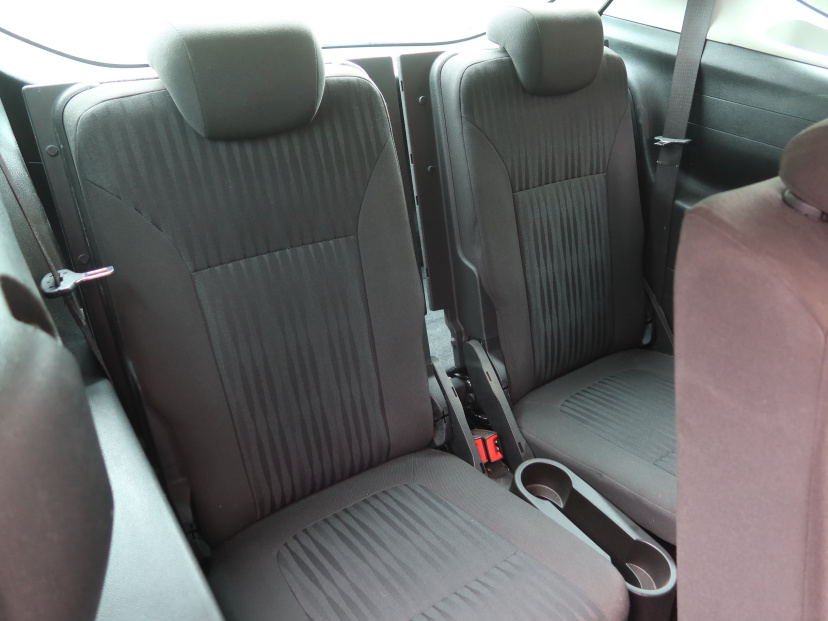 Opel Zafira Tourer, 2015