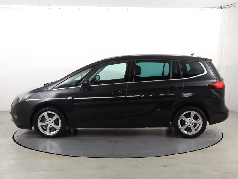 Opel Zafira Tourer, 2015