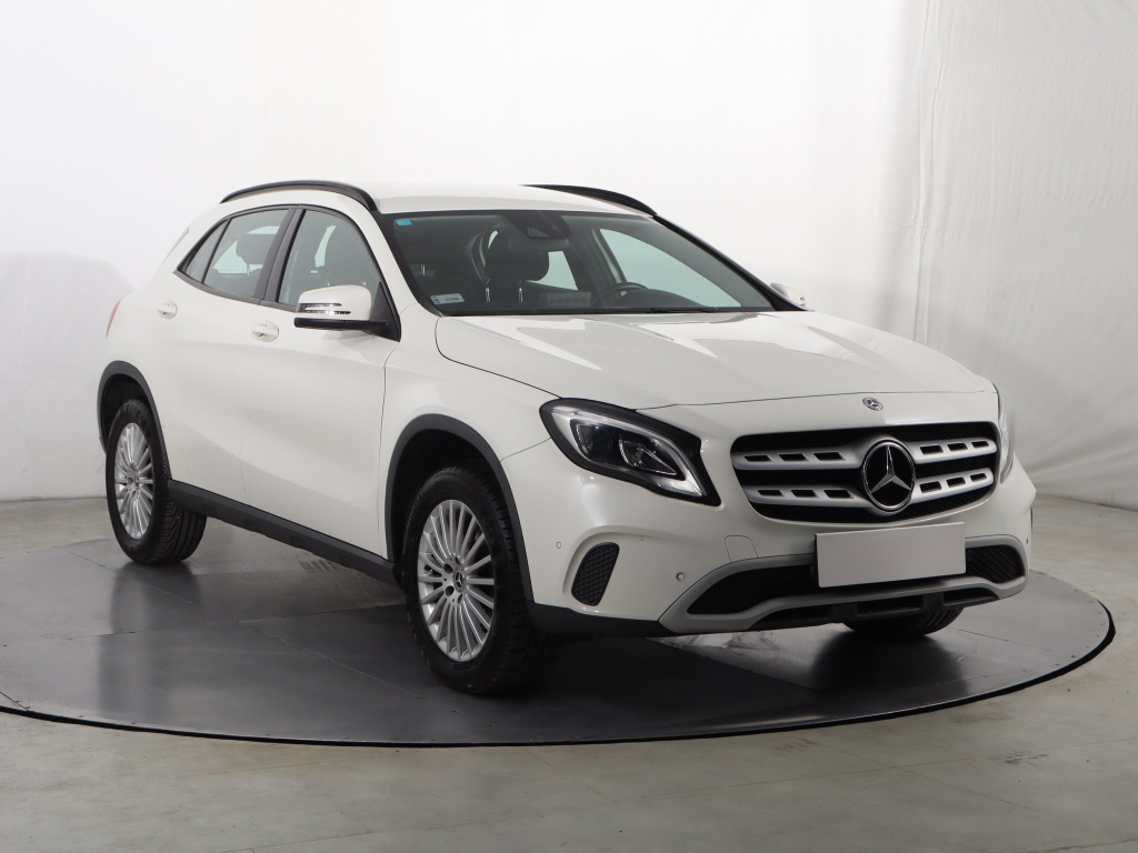 Mercedes-Benz GLA 180, 2017