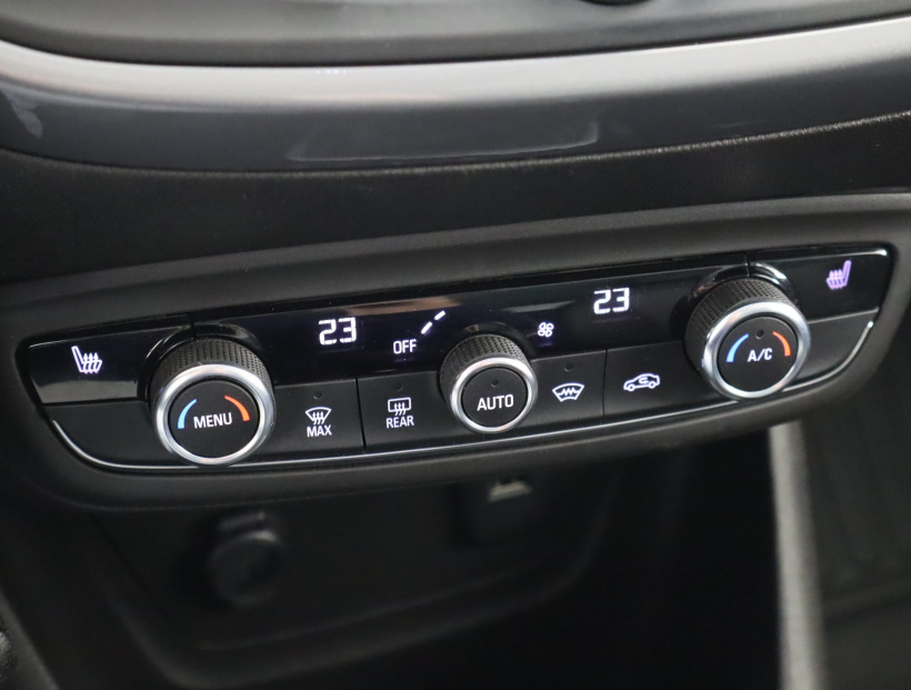 Opel Crossland, 2023
