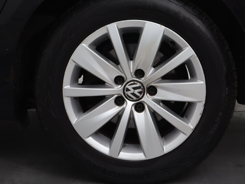 Volkswagen Passat, 2011