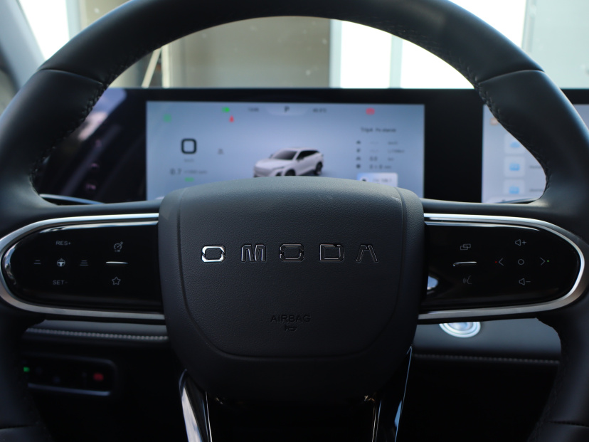 Omoda 5, 2025