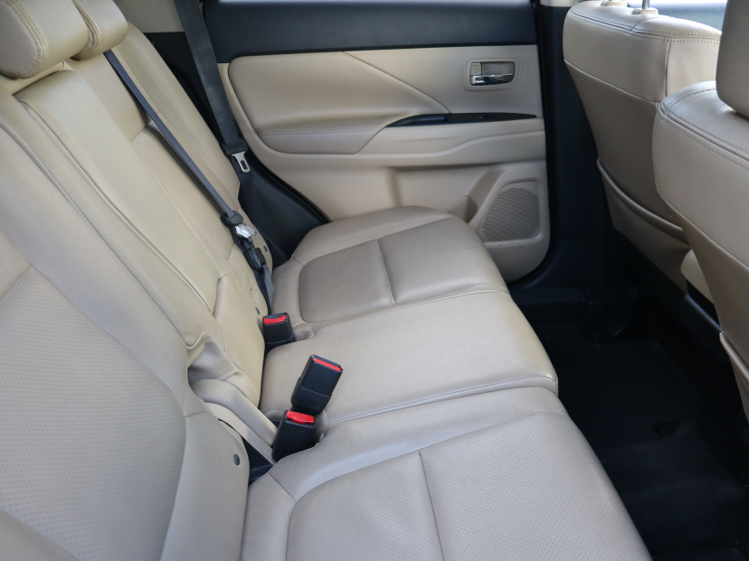 Mitsubishi Outlander, 2016