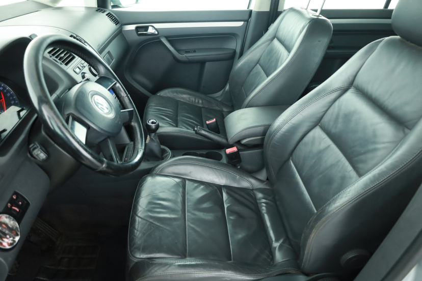 Volkswagen Touran, 2005