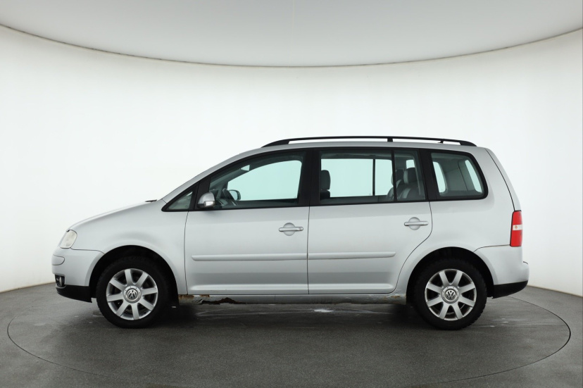 Volkswagen Touran, 2005