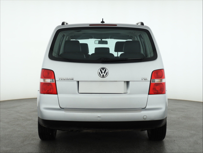 Volkswagen Touran, 2005