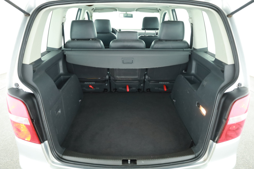 Volkswagen Touran, 2005