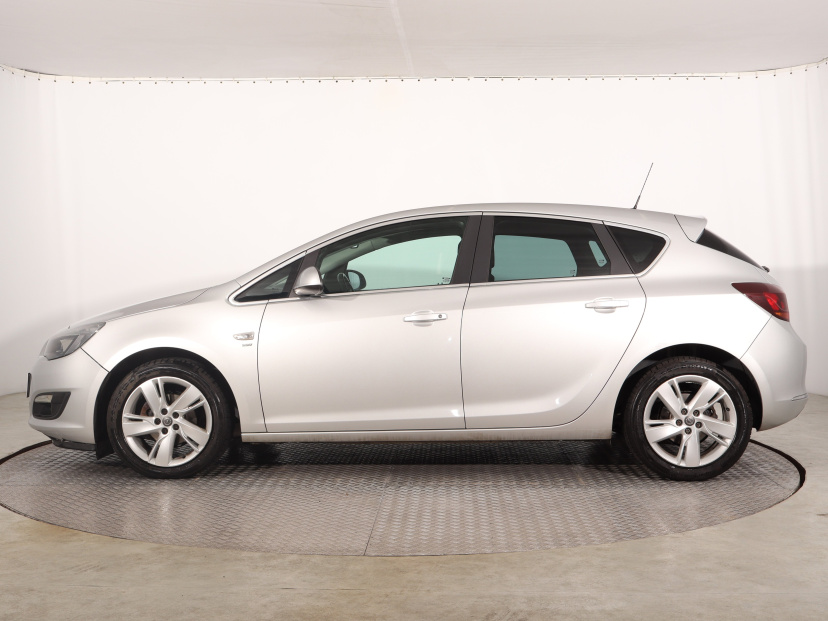 Opel Astra, 2014