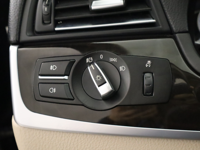 BMW 5, 2015