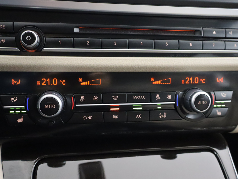 BMW 5, 2015