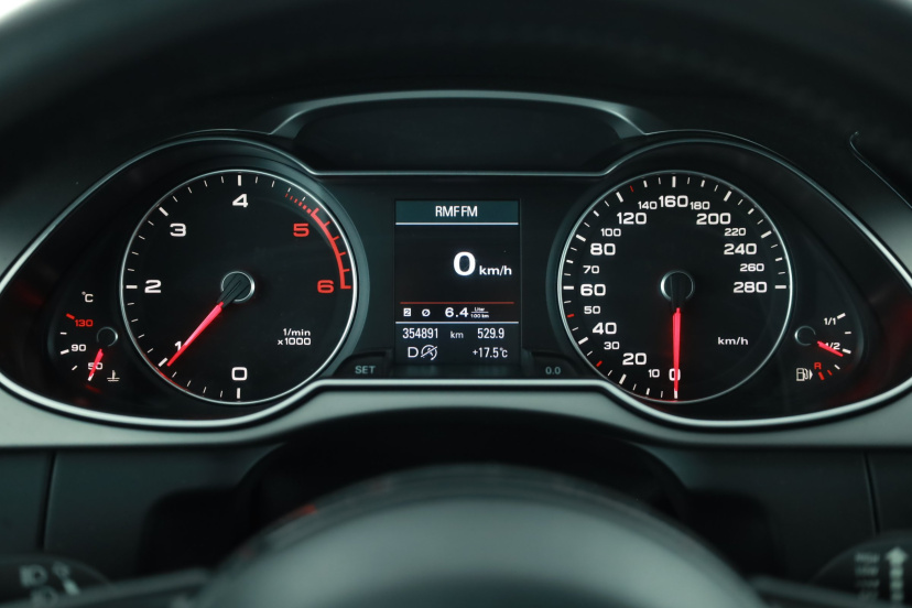 Audi A4, 2012
