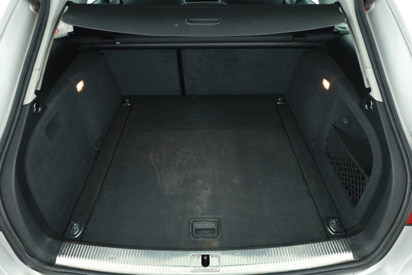 Audi A4, 2012