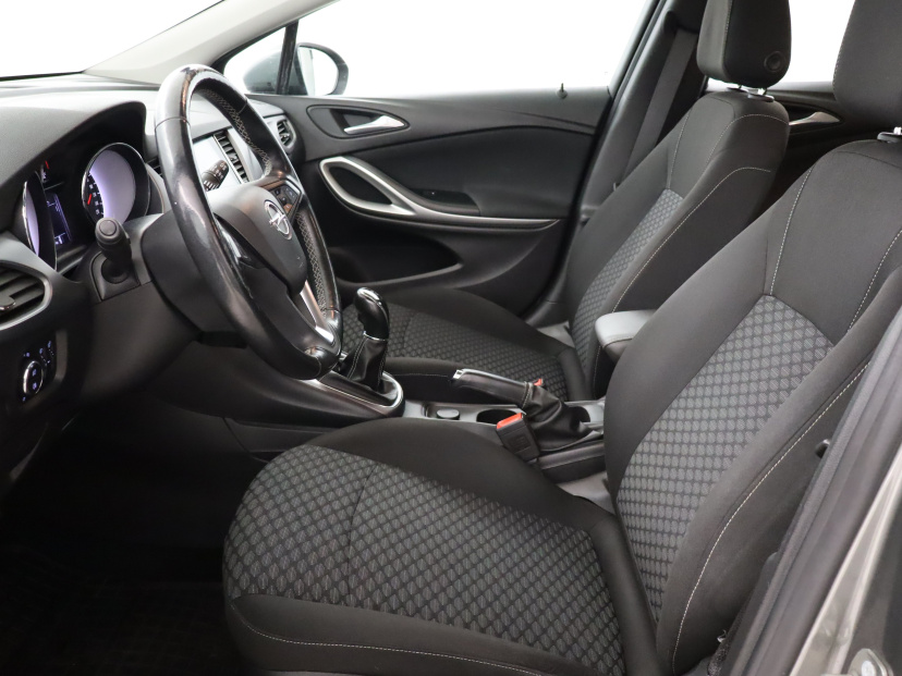 Opel Astra, 2018